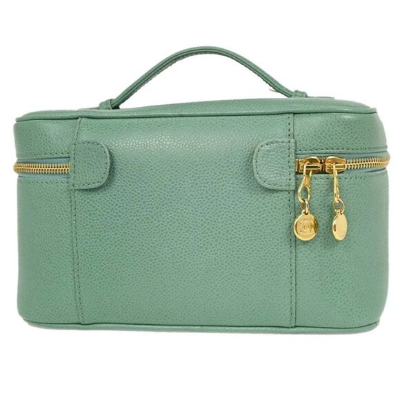 Chanel Green Calfskin Vanity Handbag - Picture 2 of 10